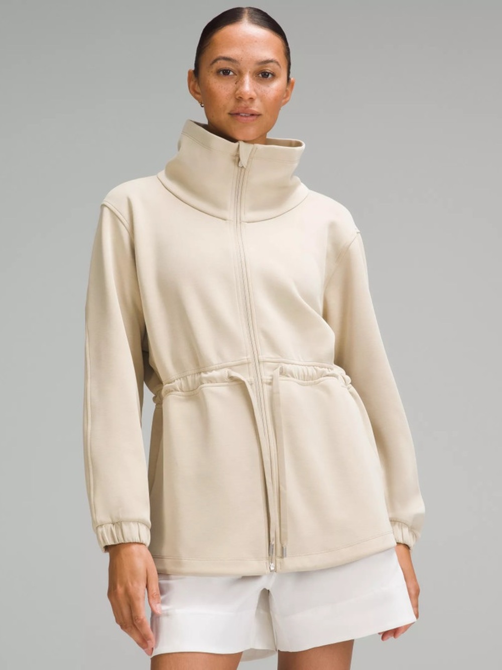 Lululemon Women’s Softstream Cinch Waist Jacket Trench Tan Like New 2